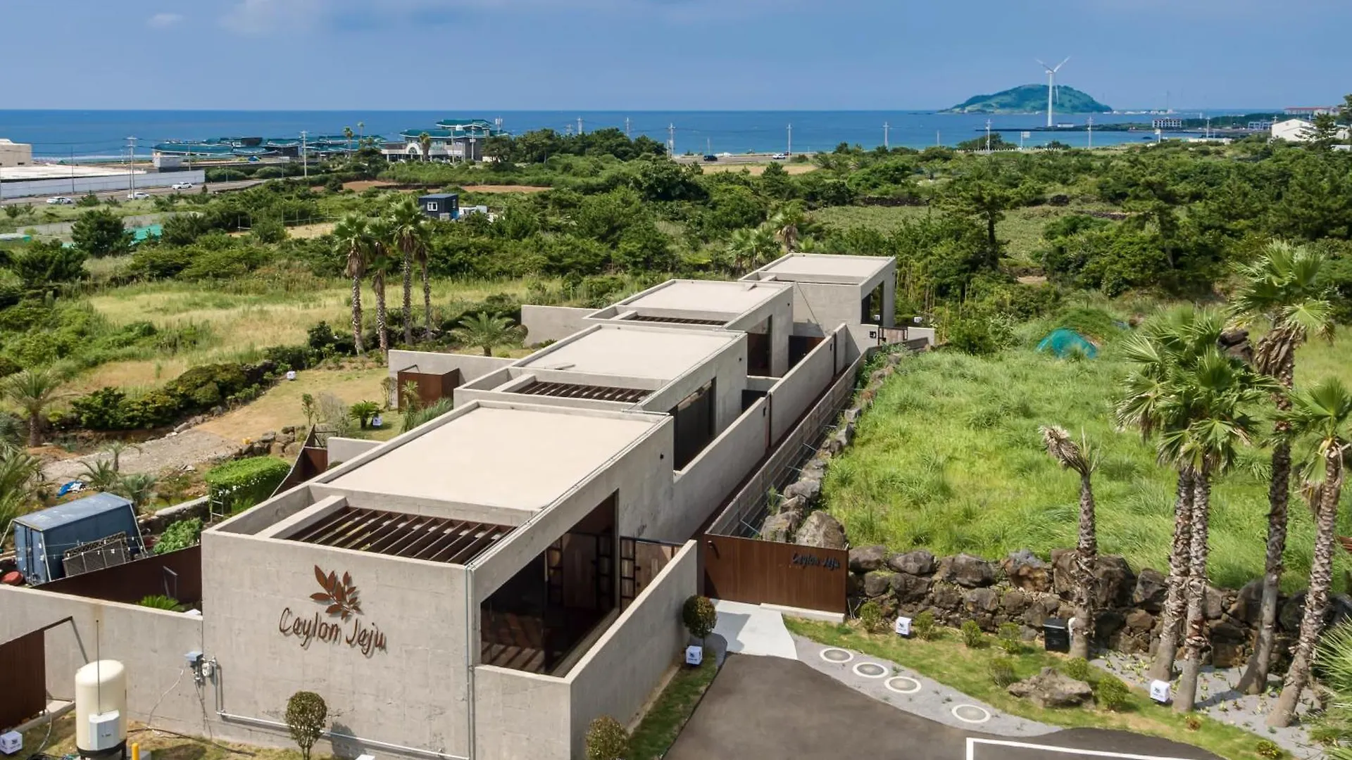 Ceylon Jeju Pool Villa