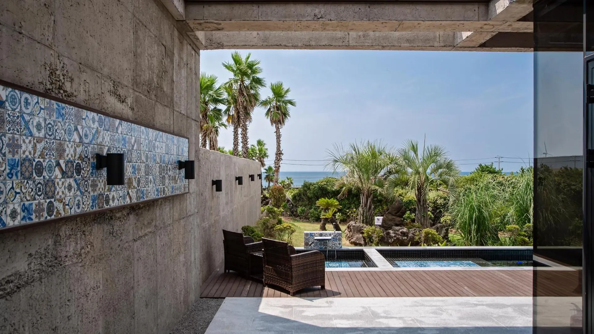 Ceylon Jeju Pool Villa 0*,