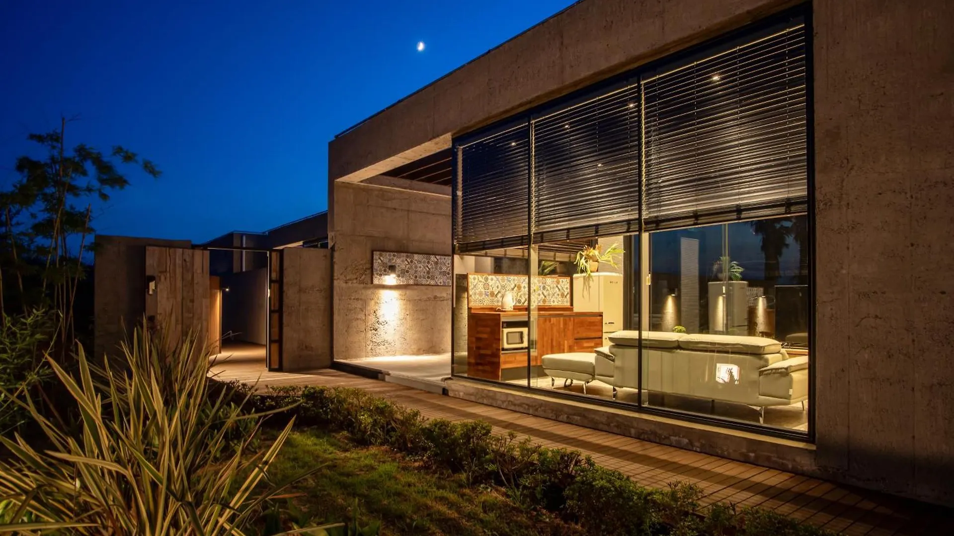 Ceylon Jeju Pool Villa