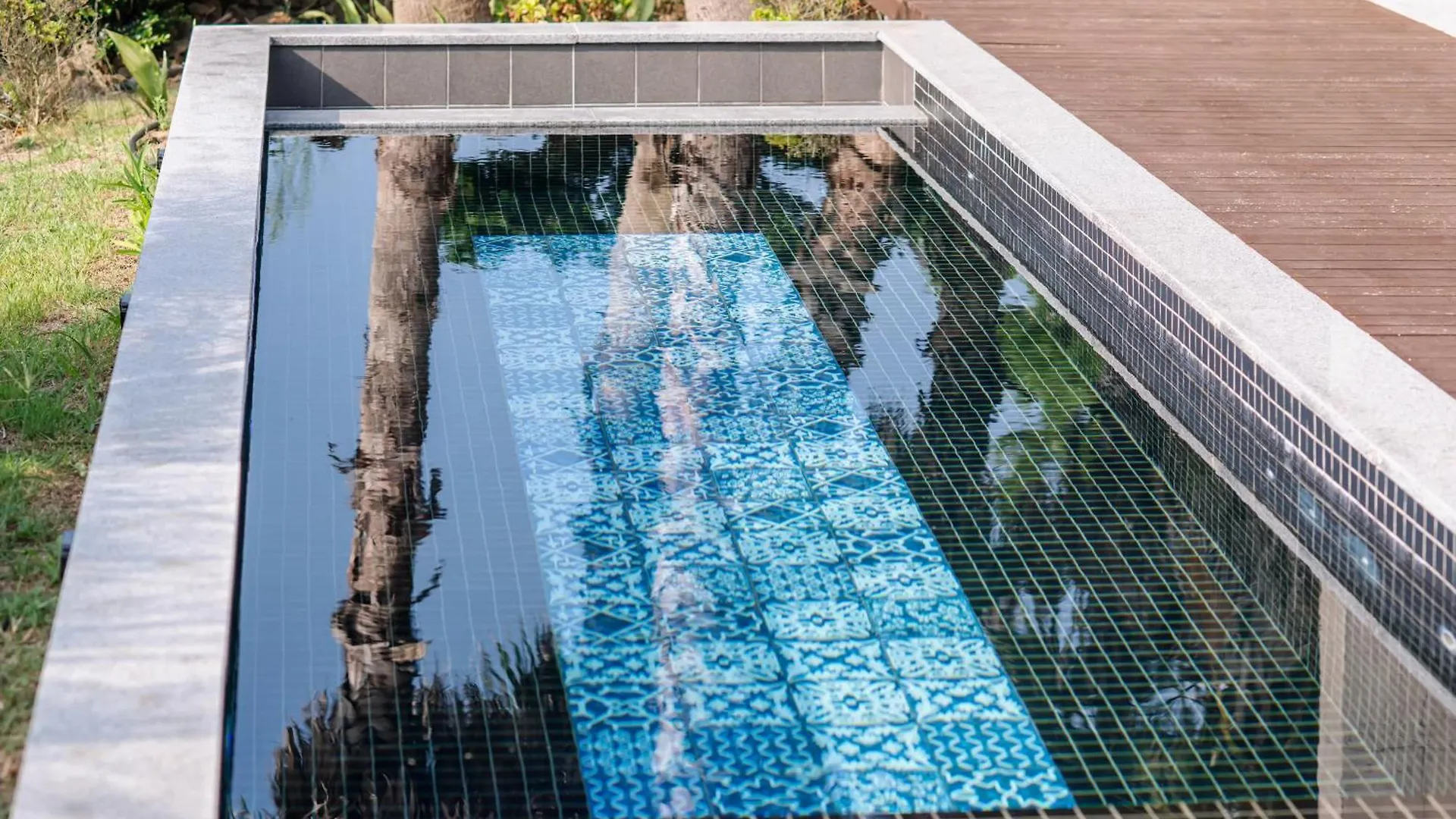 Ceylon Jeju Pool Villa South Korea