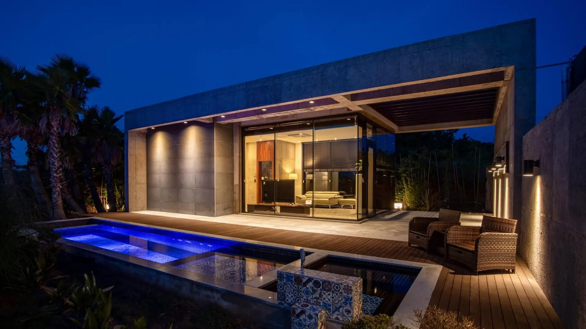 Ceylon Jeju Pool Villa