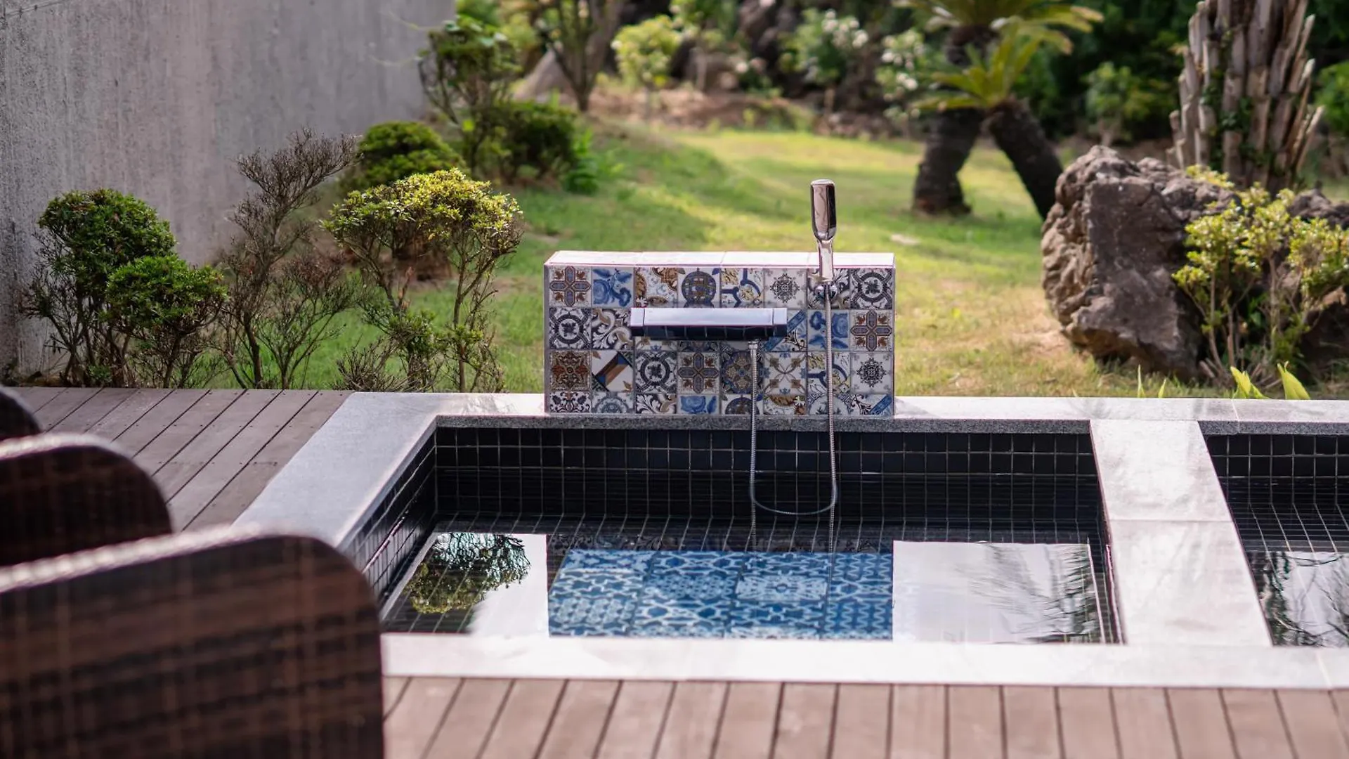 Ceylon Jeju Pool Villa